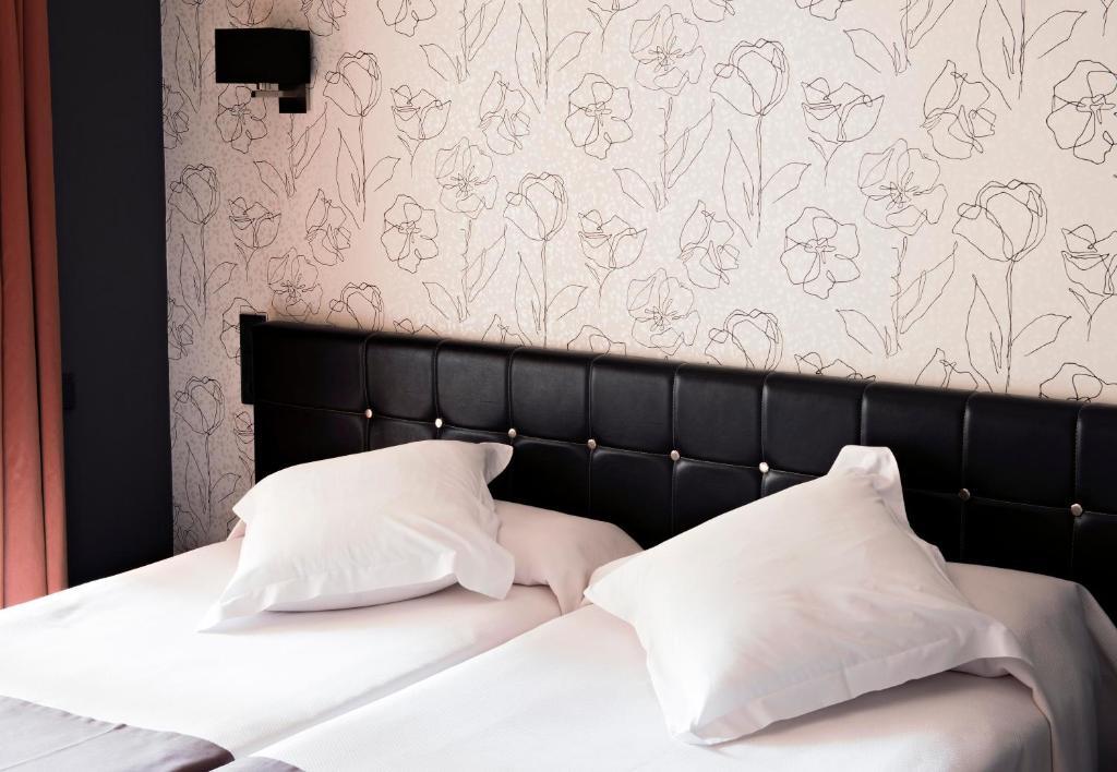 Hospedium Hostal Un Punto Chic Huesca Eksteriør billede
